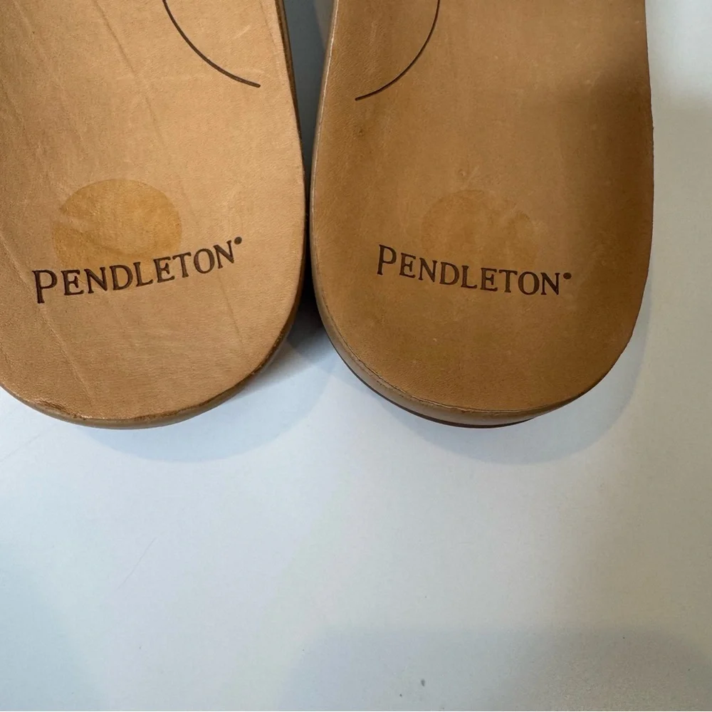 Pendleton WOMENS DESERT DAWN SLIDE size 9 NWOT